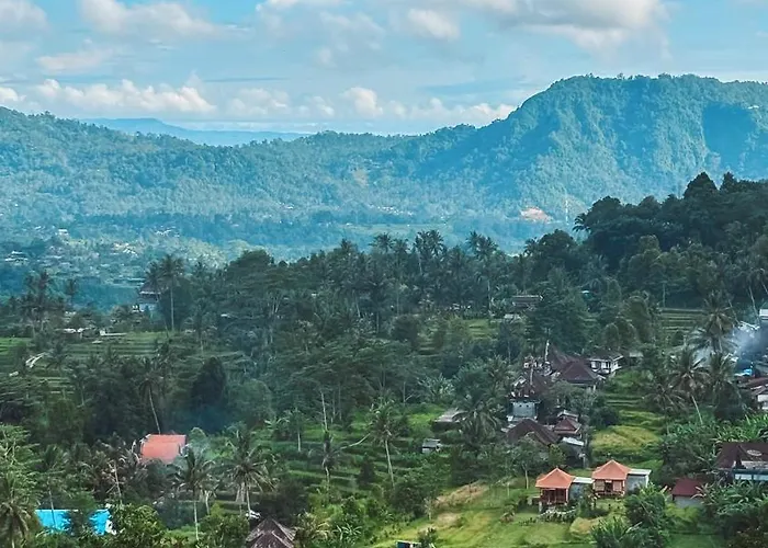 Lodge Sthanatapa Hill's *